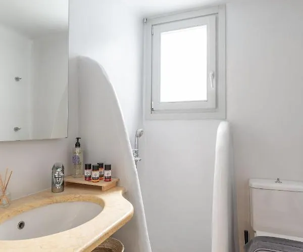 米克诺斯套房公寓 