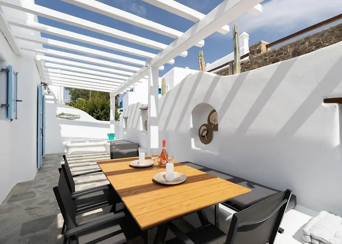 米克诺斯套房公寓 