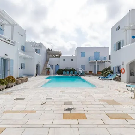 Ivi Mykonean Ornos (Mykonos)