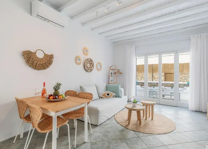 Ivi Mykonean Ornos (Mykonos)