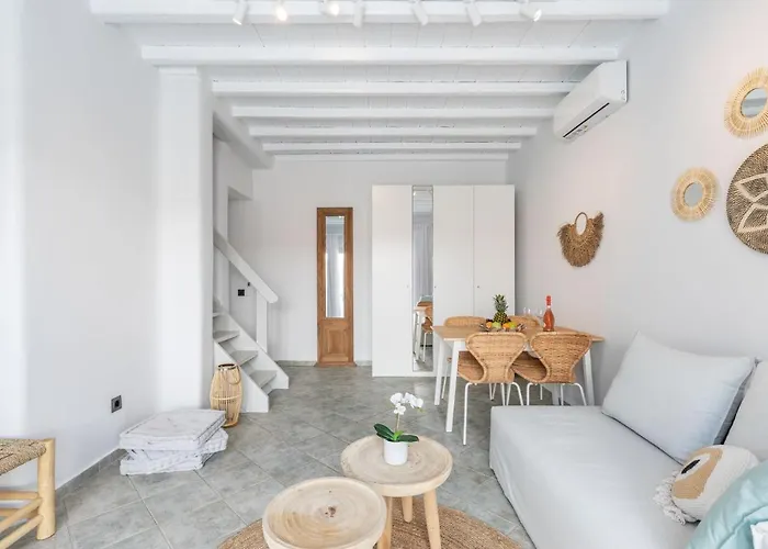 Ivi Mykonean Ornos (Mykonos)